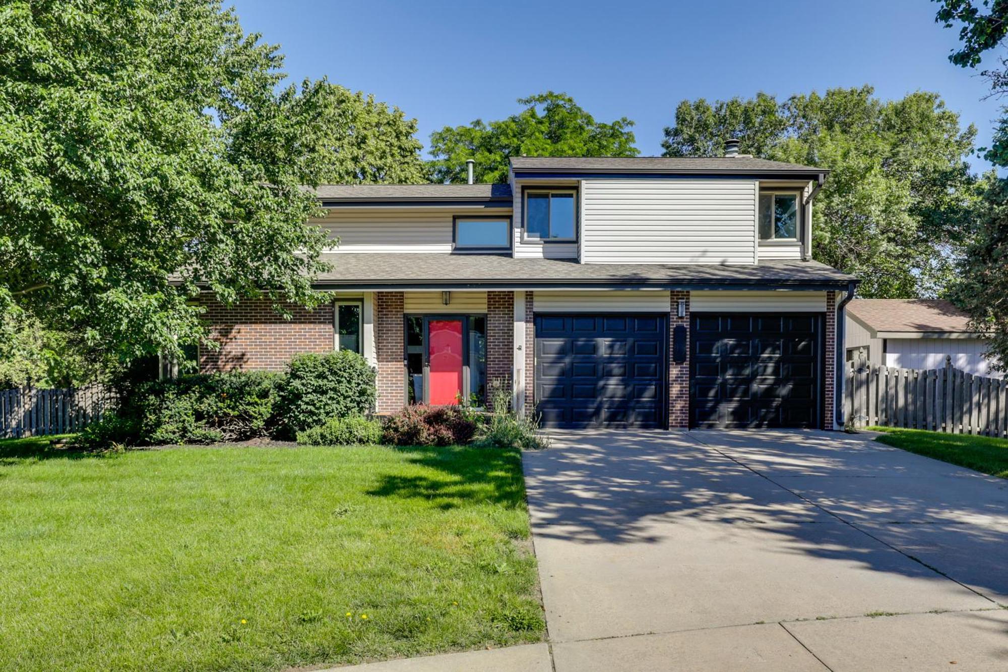 Bright And Modern Lincoln Home 1 Mi To Holmes Lake! Экстерьер фото